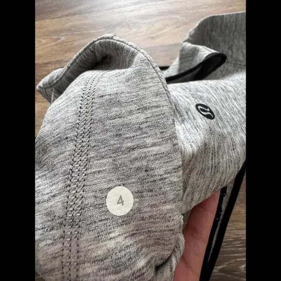 Lululemon Insculpt Vest Heathered Space Grey Size 4 - Picture 4 of 5
